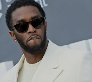 Vídeos: el rapero estadounidense P. Diddy vuelve al pabellón de aislamiento de la prisión federal de Fort Dix tras destaparse su vida VIP en prisión