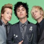 Vídeos: el grupo Green Day abandona abruptamente el escenario tras una alerta de seguridad por un dron no autorizado en el recinto