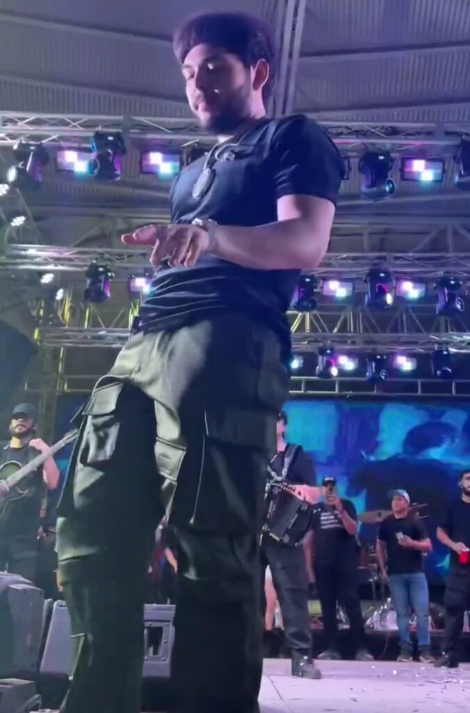 Vídeo: golpean la cara del rapero mexicano Tito Double P en pleno ...