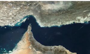 Vídeos: Irán dice que reabrirá el estrecho de Ormuz pero con una condición que para nada le va a gustar ni a Trump ni a Netanyahu