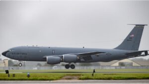 Irán asegura que grupos de resistencia de Irak derribaron el avión cisterna de Estados Unidos