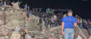 Vídeos: una nueva fuerte replica sacudió de nuevo a Venezuela, en especial , Caracas y La Guaira