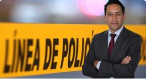 Vídeos; asesinan en Puebla, México, a un director de noticias en su propia casa y delante de su hijo adolescente