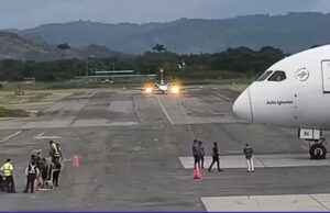 Vídeos: cae un rayo en un aeropuerto internacional en Venezuela y deja 9 personas heridas