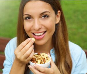 Vídeos: comer más frutos secos podrían mejorar la salud de tu cerebro