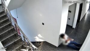 Vídeo: joven cantante muere electrocutado en su hotel al tocar un cable de alta tensión y recibir una potente descarga eléctrica