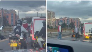 Vídeo: motociclista patea la puerta de una camioneta y el automovilista le responde con un portazo lanzándolo al asfalto de la carretera