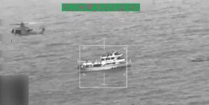 Vídeos:  los bombardeos  de Donald Trump contra lanchas en el mar Caribe a las que acusaba (sin pruebas) de ser ‘narcolanchas’ enfrentan una orden de una Corte Federal de EE.UU.