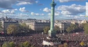 Vídeos, “tomamos la Bastilla”: nueva jornada de protestas estudiantiles a gran escala sacude a Francia